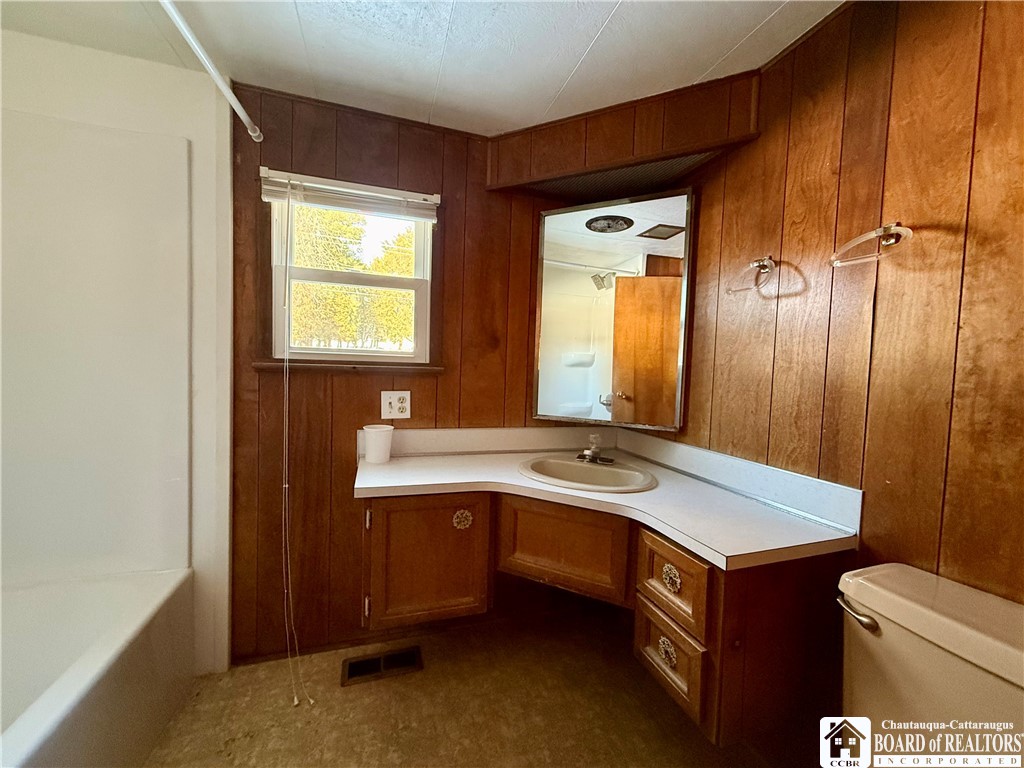 1007 Main Street Duke Center, PA 16729 - Photo 11 of 22