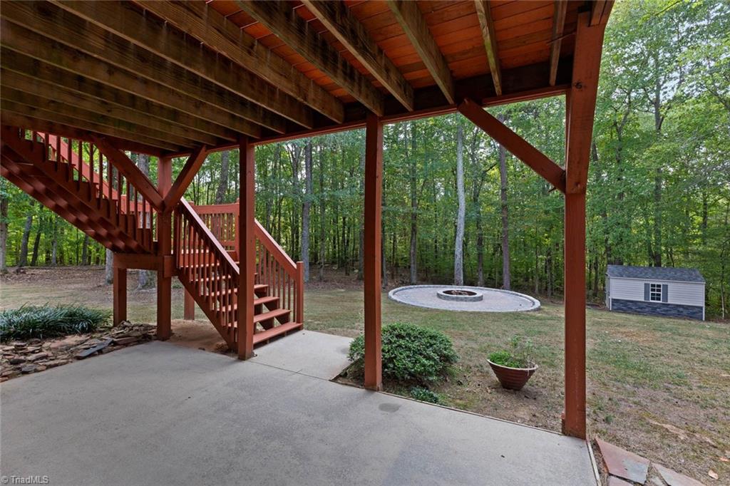 5503 Effieham Street Oak Ridge, NC 27310 - Photo 4 of 30