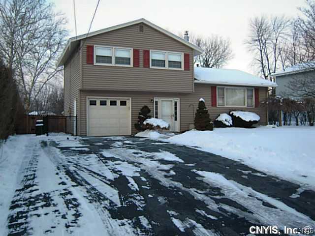 3 Gulf Line Road Clay, NY 13090 - Photo 1 of 1 Exterior Front