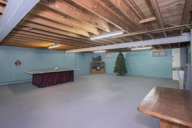 $285,000 | 17 Oak Street, Jay, ME 04239