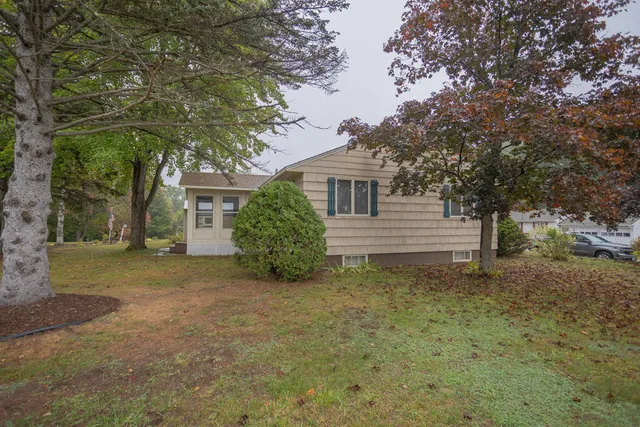 $285,000 | 17 Oak Street, Jay, ME 04239