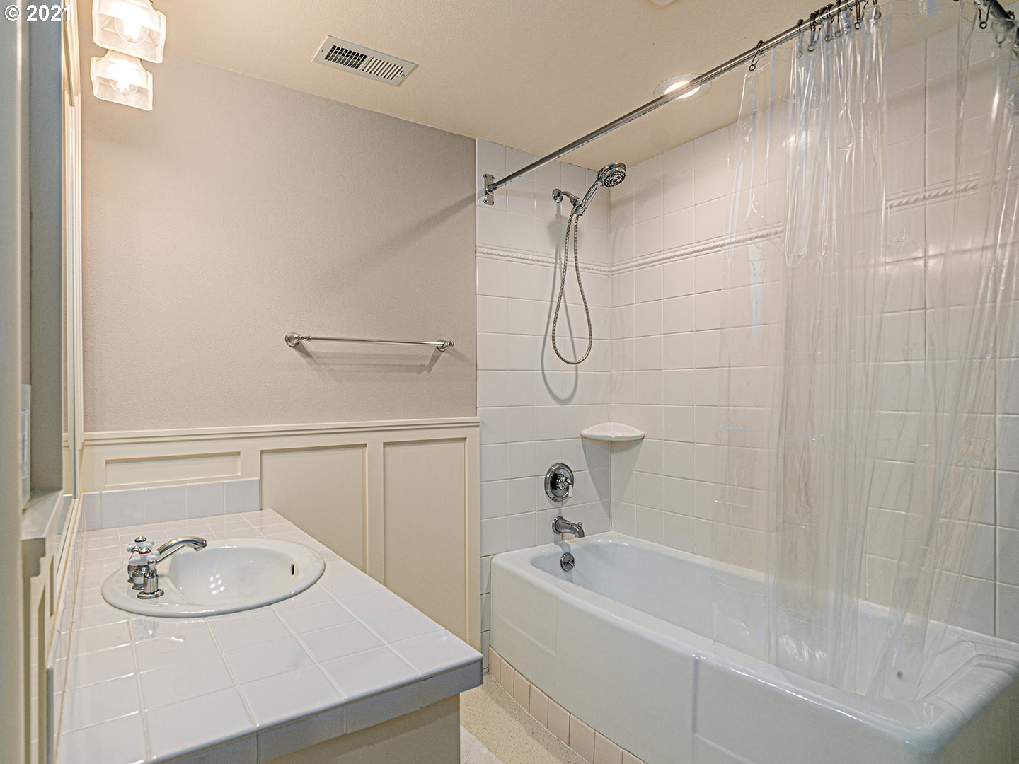 3345 Southwest Hamilton Street Portland, OR 97239 - Photo 24 of 30