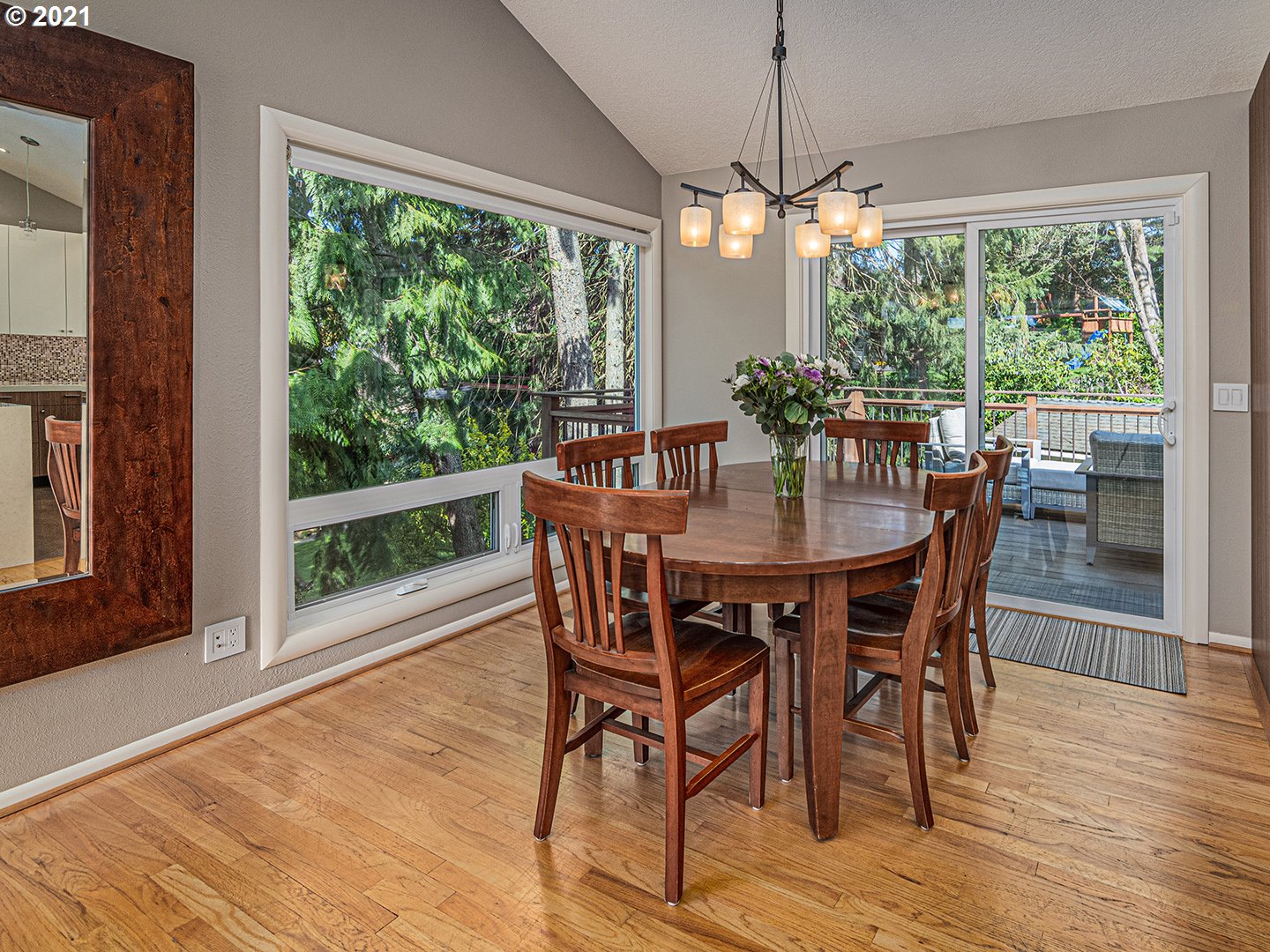 3345 Southwest Hamilton Street Portland, OR 97239 - Photo 6 of 30