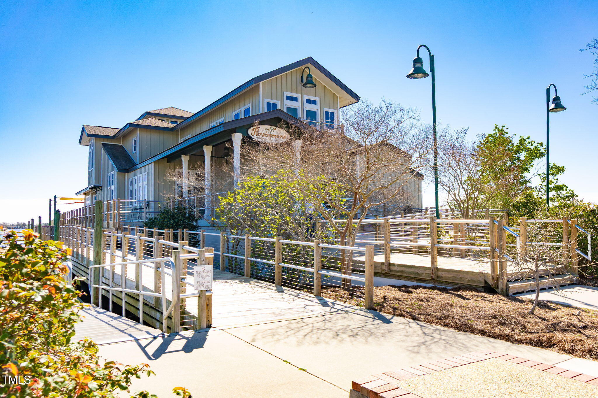 328 River Walk Drive New Bern, NC 28560 - Photo 8 of 13 13-web-or-mls-chadwick-visuals-328-river