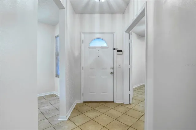 $225,000 | 570 Cranes Way, Unit 140, Altamonte Springs, FL 32701