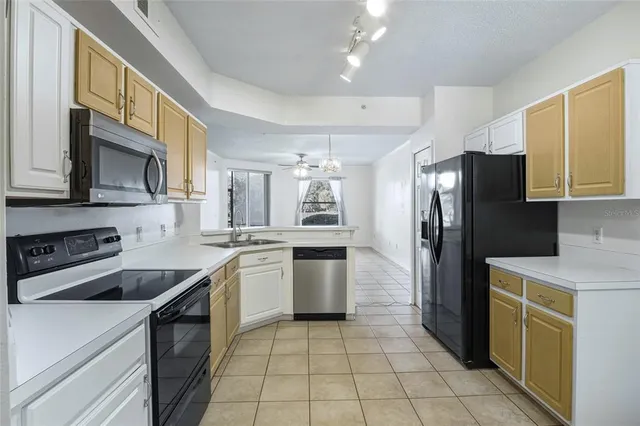 $225,000 | 570 Cranes Way, Unit 140, Altamonte Springs, FL 32701