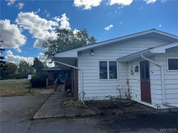 $199,900 | 3916 Long Bridge Road, Albion, NY 14411