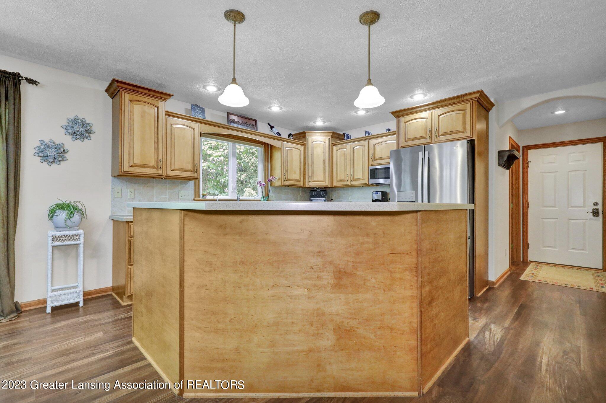 8221 West Price Road St. Johns, MI 48879 - Photo 15 of 53 28-web-or-mls-Open Ended Media-27