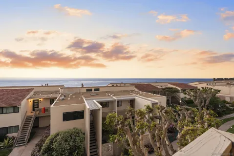 $1,999,000 | 429 South Sierra Avenue, Unit 328, Solana Beach, CA 92075