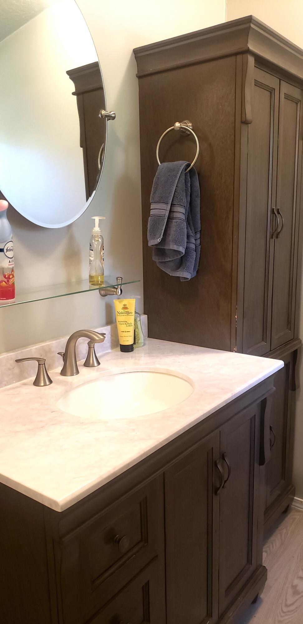 393 North Old Stage Road Cave Junction, OR 97523 - Photo 12 of 21 New vanity & linen closet