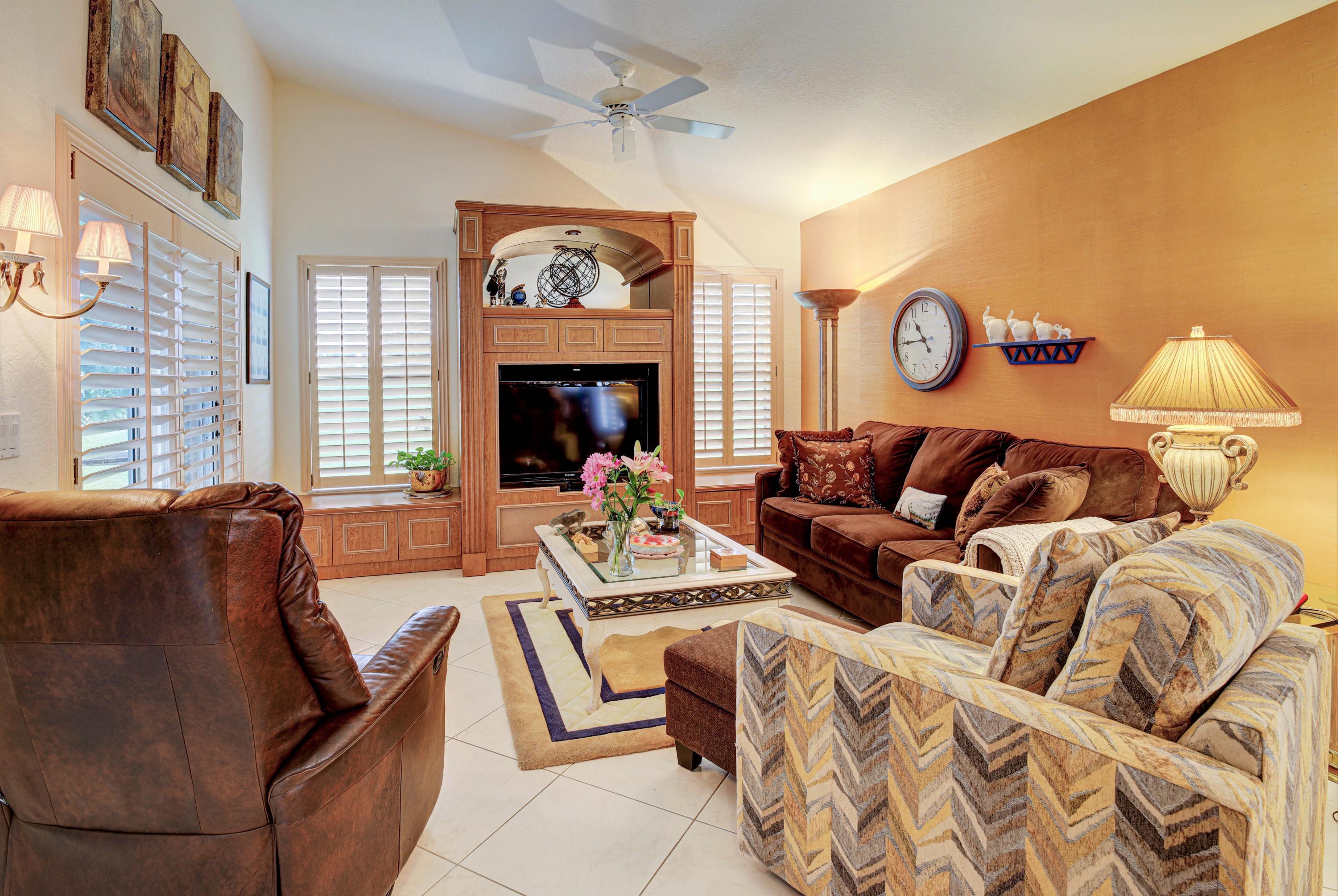 6709 Sun River Road Boynton Beach, FL 33437 - Photo 15 of 51 Family Room