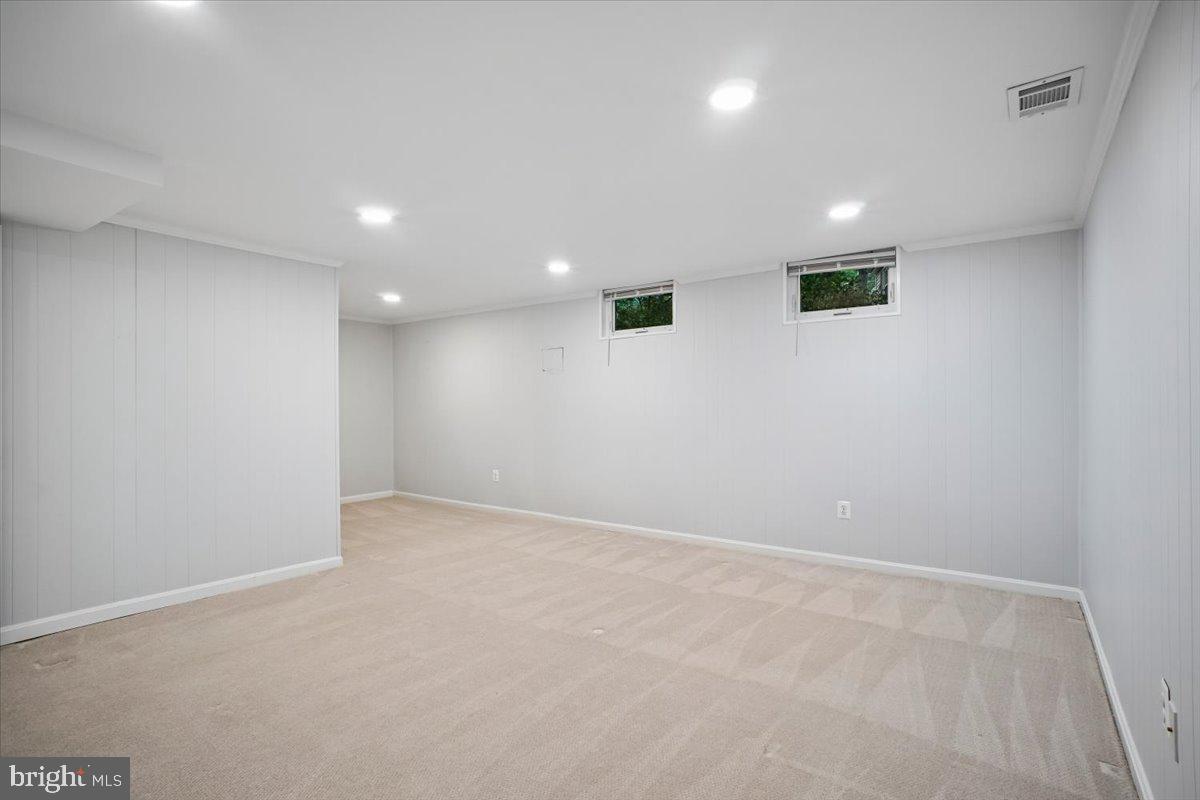 1877 Post Oak Trail Reston, VA 20191 - Photo 36 of 52