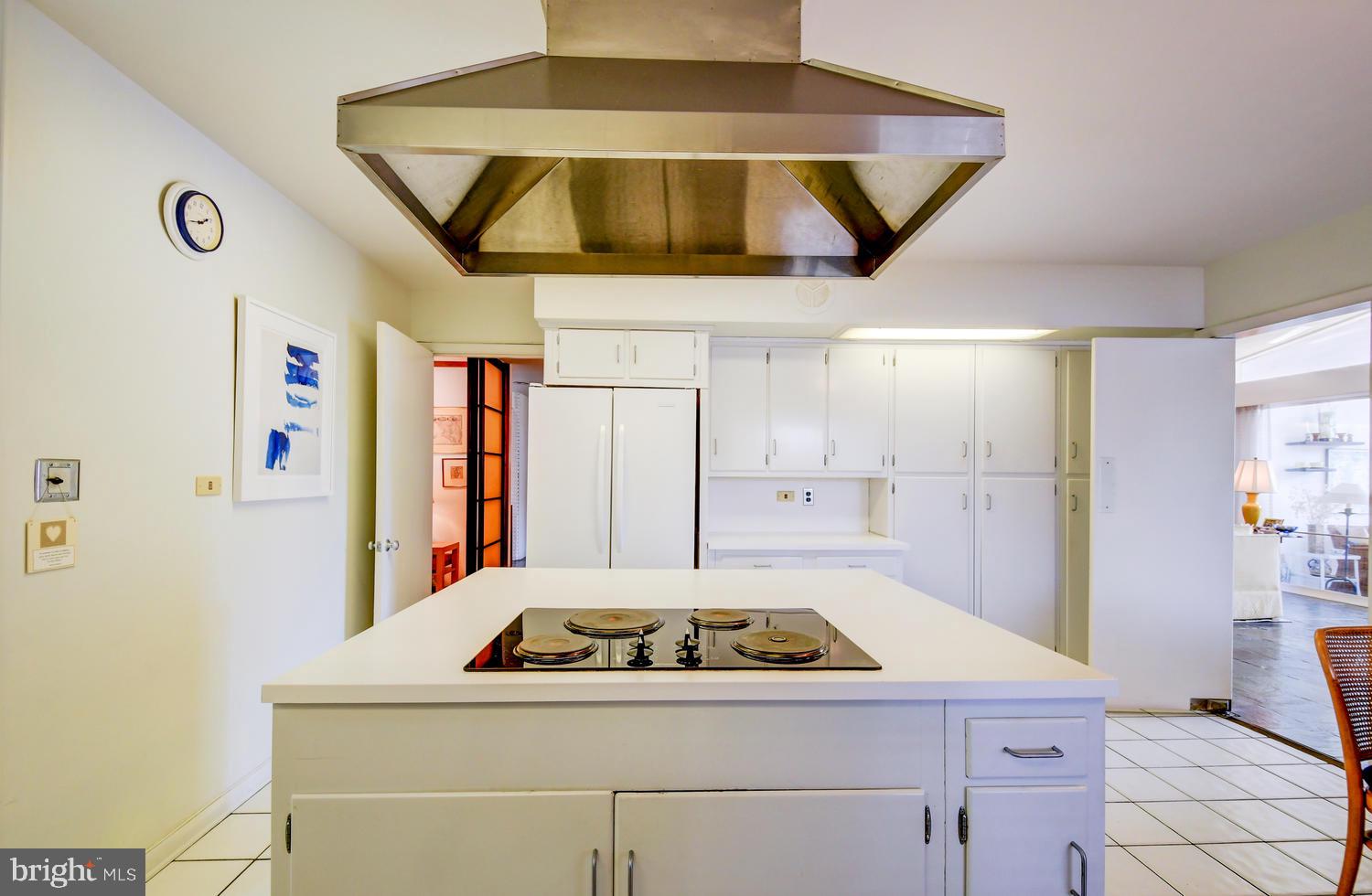 8000 Long Meadow Road Baltimore, MD 21208 - Photo 18 of 40 Kitchen