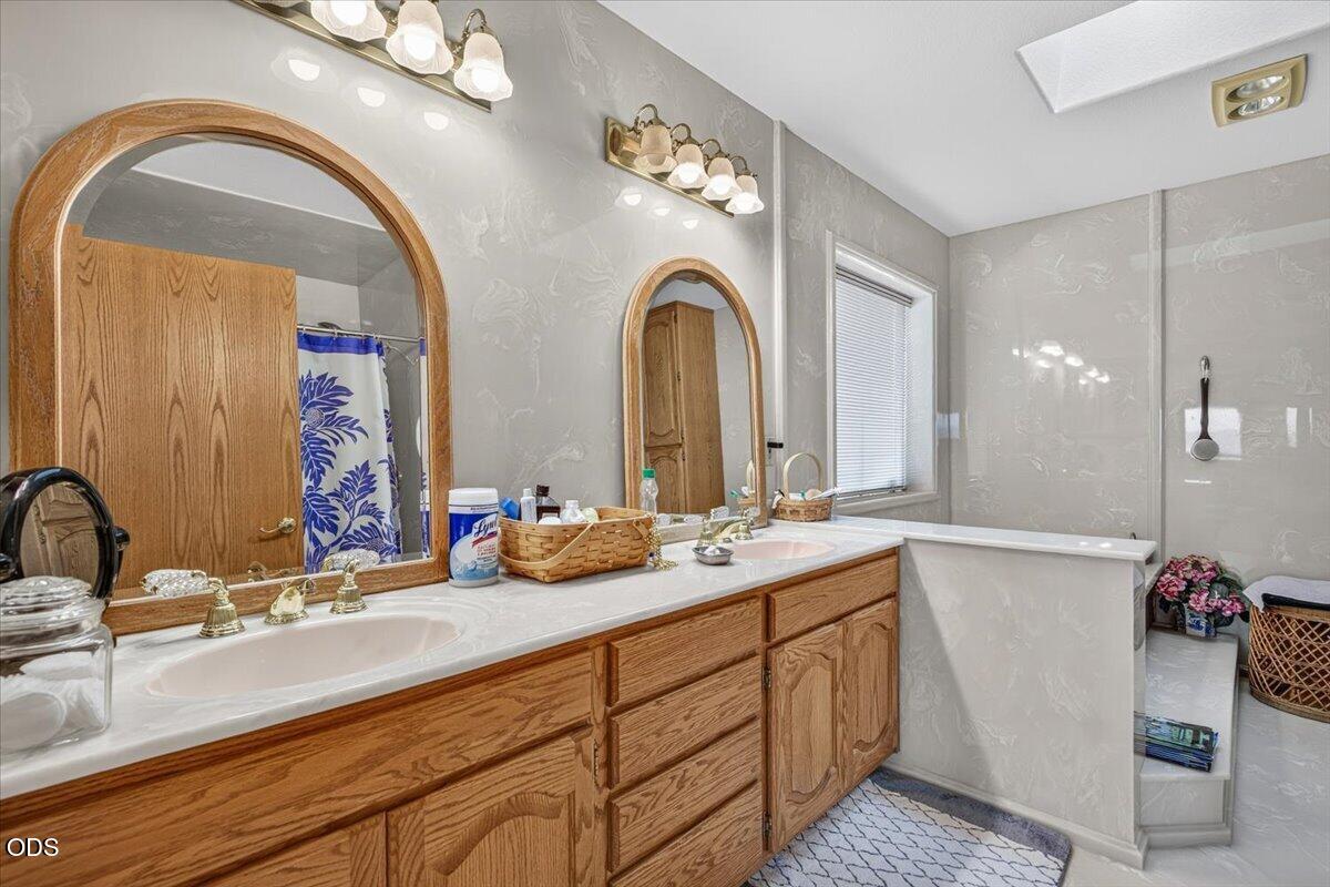 6590 Hillcrest Road Medford, OR 97504 - Photo 37 of 117 Gallery Image 37