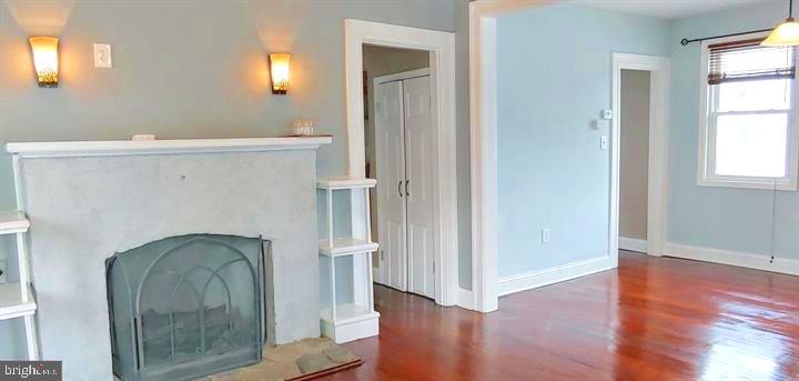 228 Kenwood Road Pasadena, MD 21122 - Photo 4 of 27 Gallery Image 4