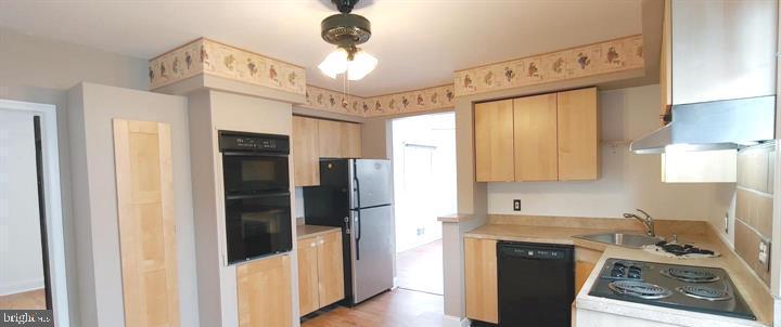 228 Kenwood Road Pasadena, MD 21122 - Photo 10 of 27 Gallery Image 10