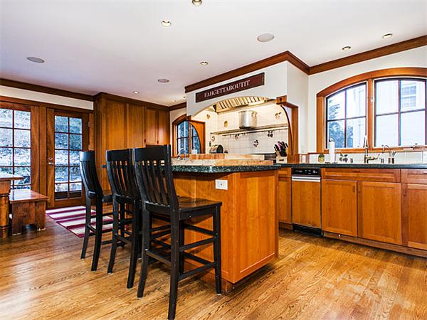 32 Alberta Road Brookline, MA 02467 - Photo 9 of 21