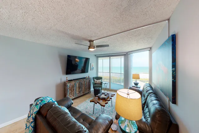 $4,000 | 1175 Florida A1A, Unit 307, Satellite Beach, FL 32937