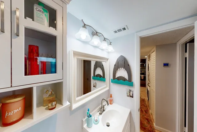 $4,000 | 1175 Florida A1A, Unit 307, Satellite Beach, FL 32937