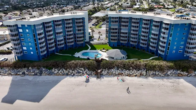 $4,000 | 1175 Florida A1A, Unit 307, Satellite Beach, FL 32937