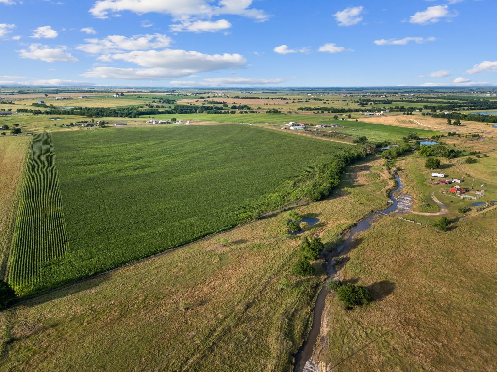 330 County Road 330 Granger, TX 76530 - Photo 7 of 9 a view of an ocean and mountain