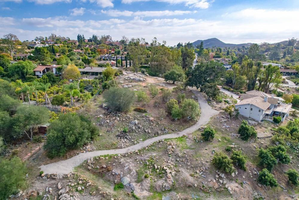 13610 Orchard Gate Rd-vacant Poway, CA 92064 - Photo 42 of 46 a view of a dry yard with mountains