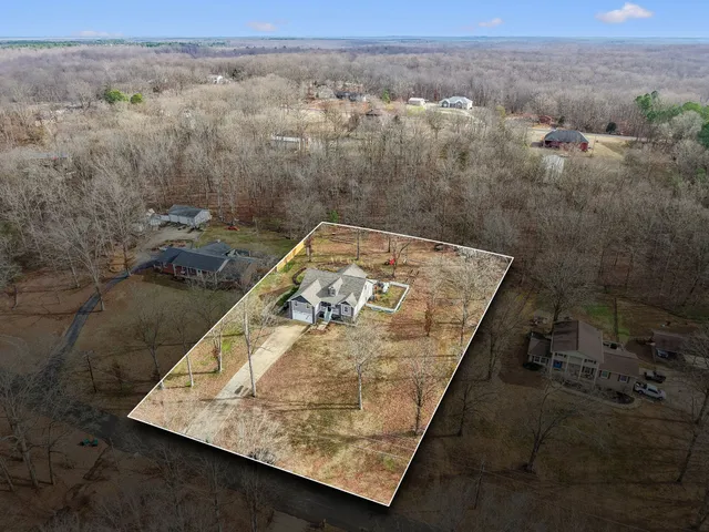 $625,000 | 111 Dylark Drive, Waverly, TN 37185