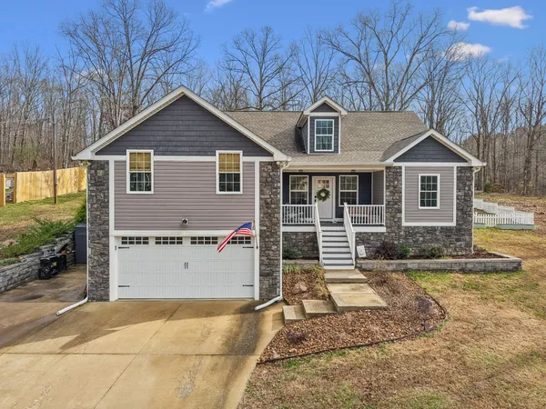$579,900 | 111 Dylark Drive, Waverly, TN 37185
