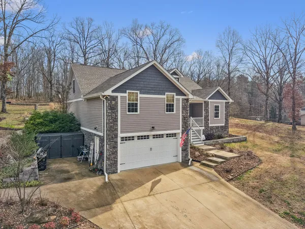$579,900 | 111 Dylark Drive, Waverly, TN 37185