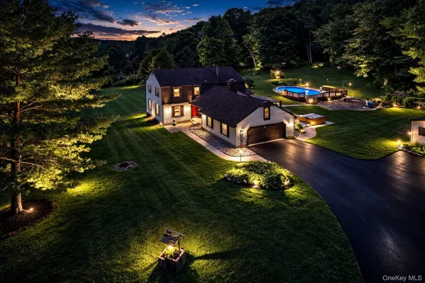 $849,999 | 4 Debbie Court, Chester, NY 10918