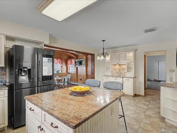 $849,999 | 4 Debbie Court, Chester, NY 10918