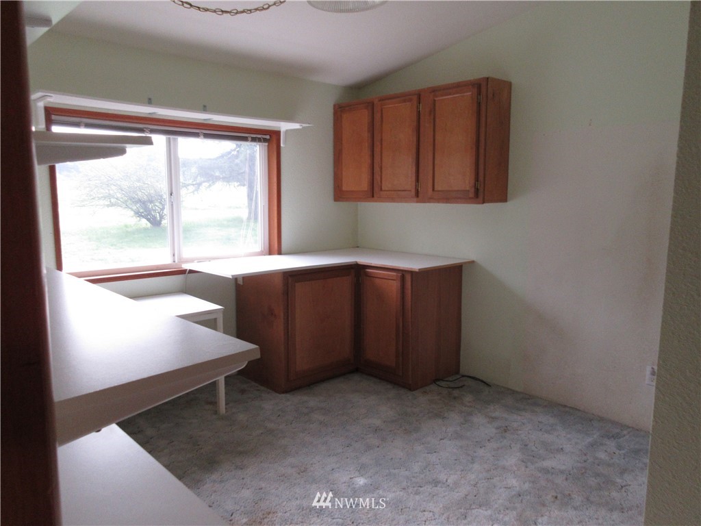 363 Hawkins Road Winlock, WA 98596 - Photo 7 of 25