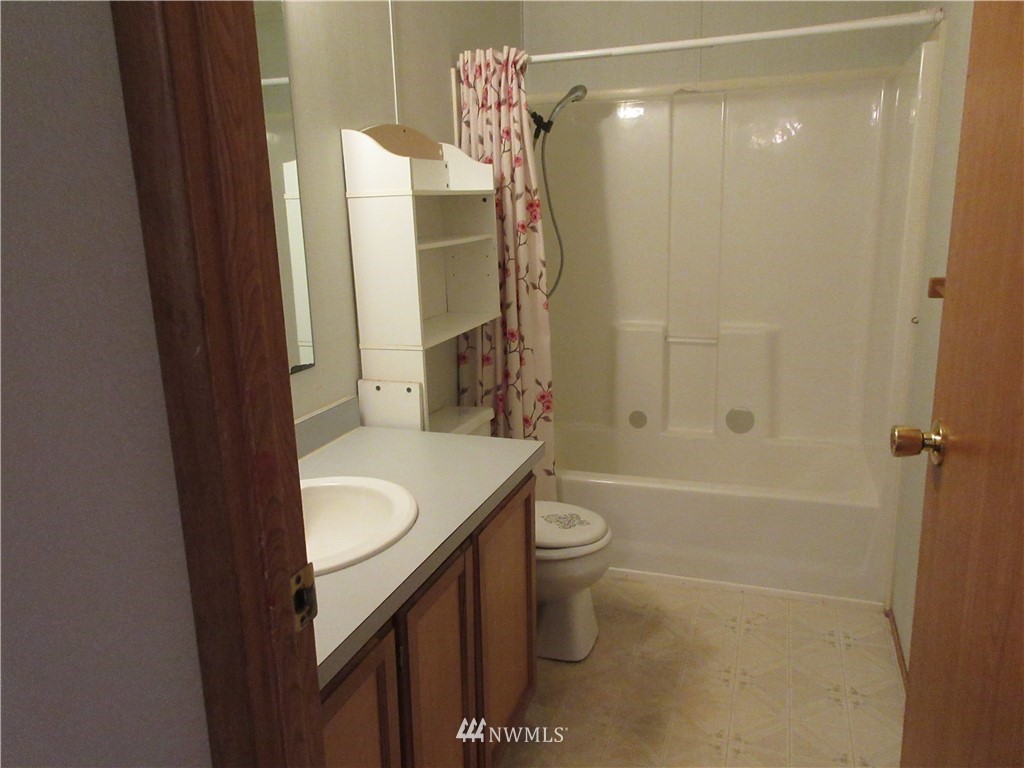 363 Hawkins Road Winlock, WA 98596 - Photo 9 of 25