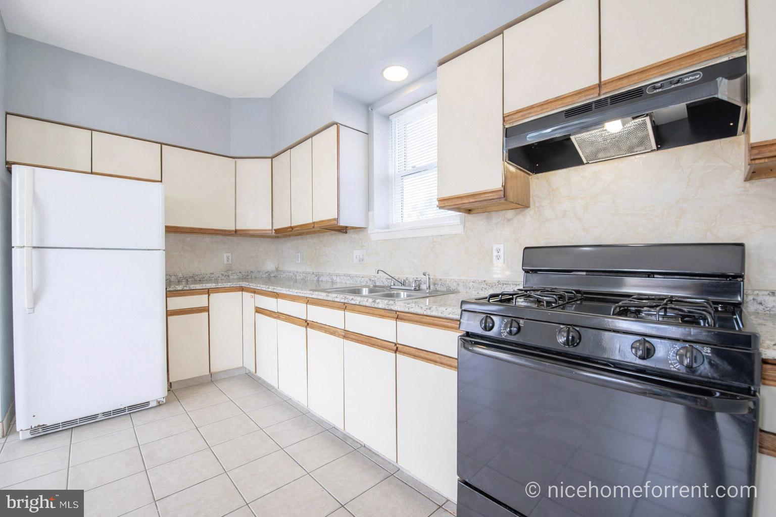 436 Filmore Street, Unit 1 Riverside, NJ 08075 - Photo 2 of 8