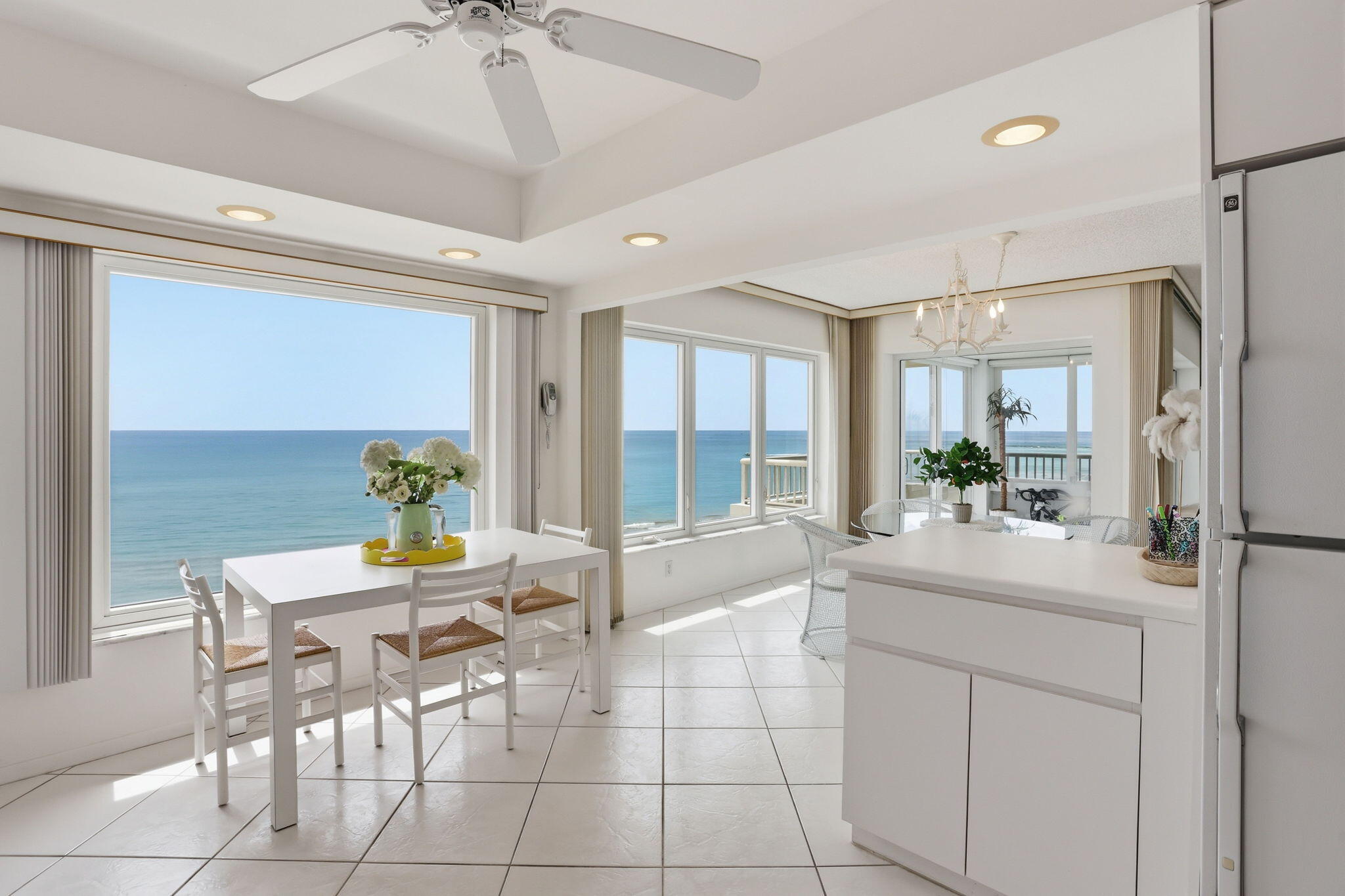 600 South Ocean Boulevard, Unit 6010 Boca Raton, FL 33432 - Photo 15 of 39 Breakfast area