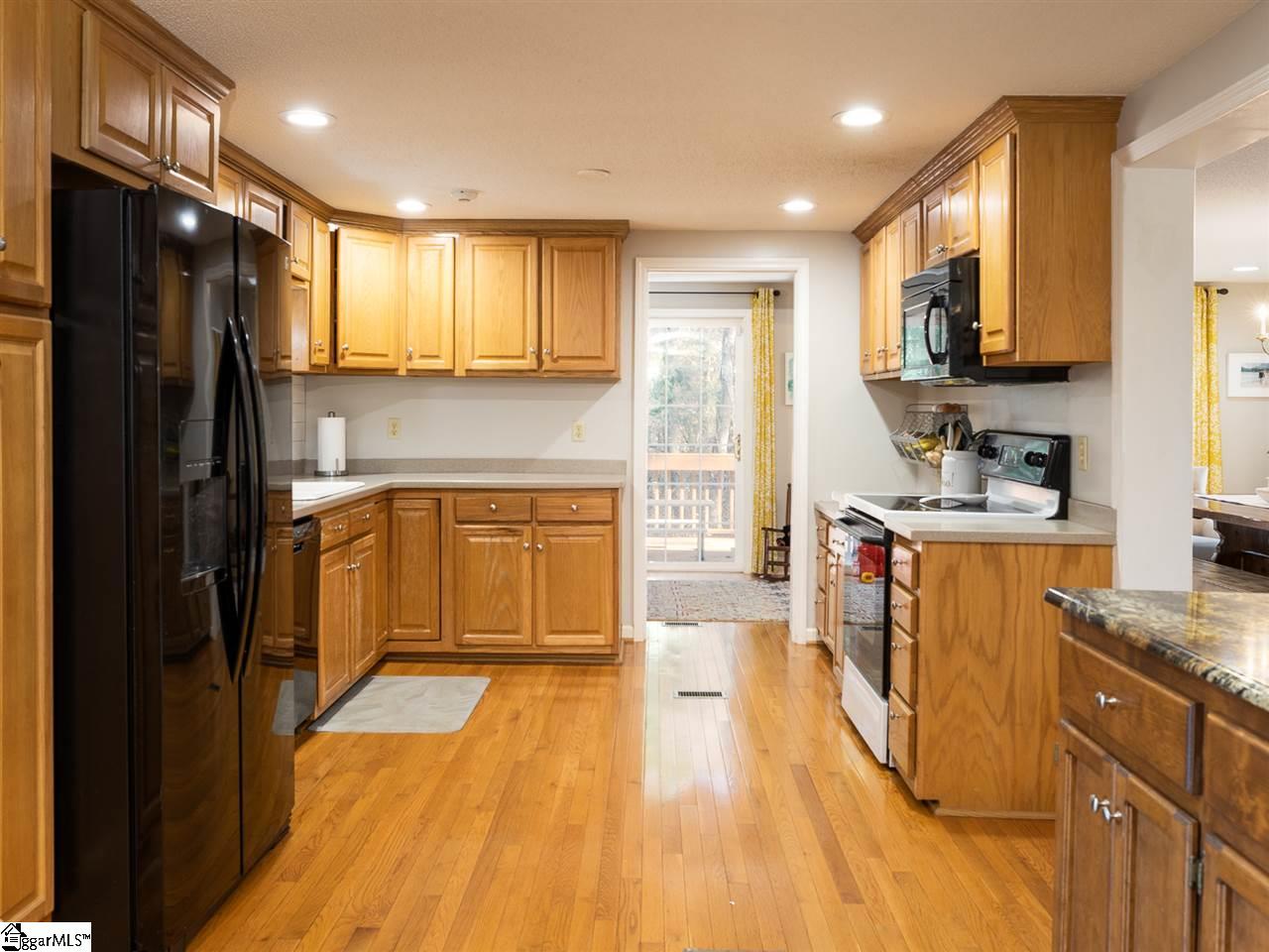 250 Mountainview Road Landrum, SC 29356 - Photo 3 of 36 Gallery Image 3