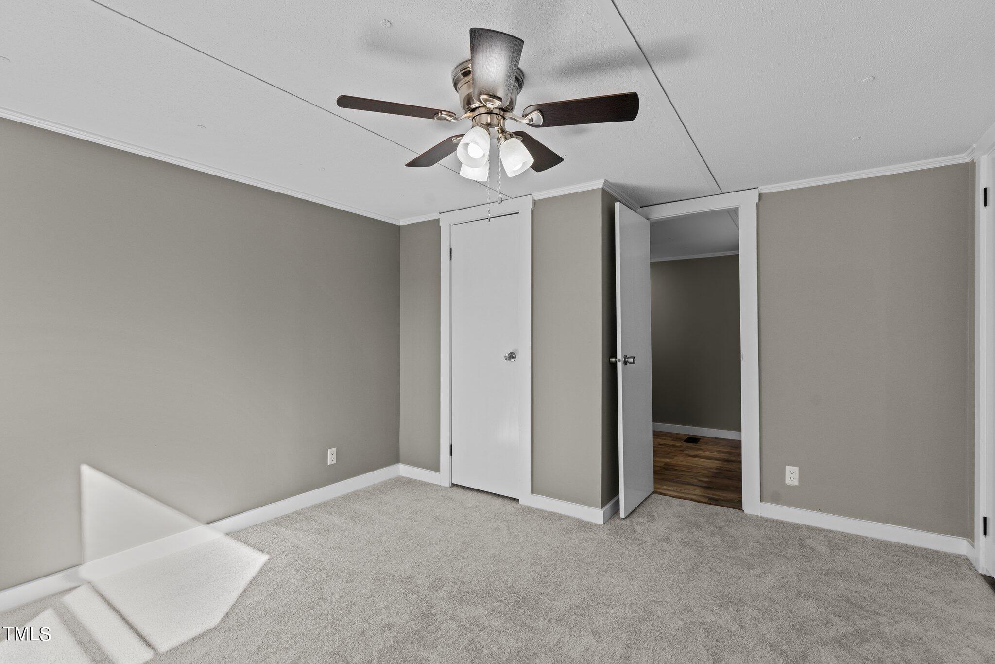 365 Rev Henderson Road Henderson, NC 27537 - Photo 27 of 48 a view of room with ceiling fan