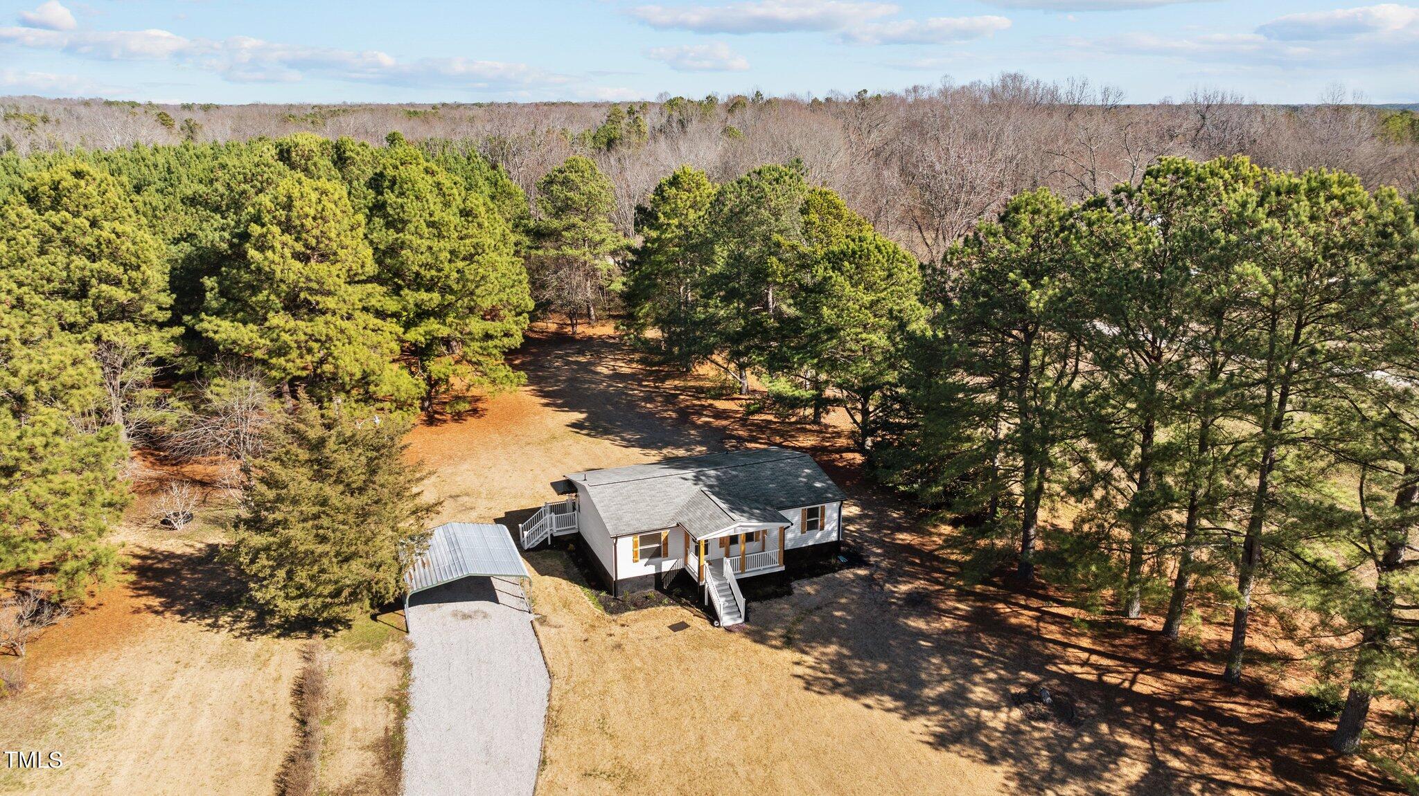 365 Rev Henderson Road Henderson, NC 27537 - Photo 39 of 48 a view of outdoor space and city view