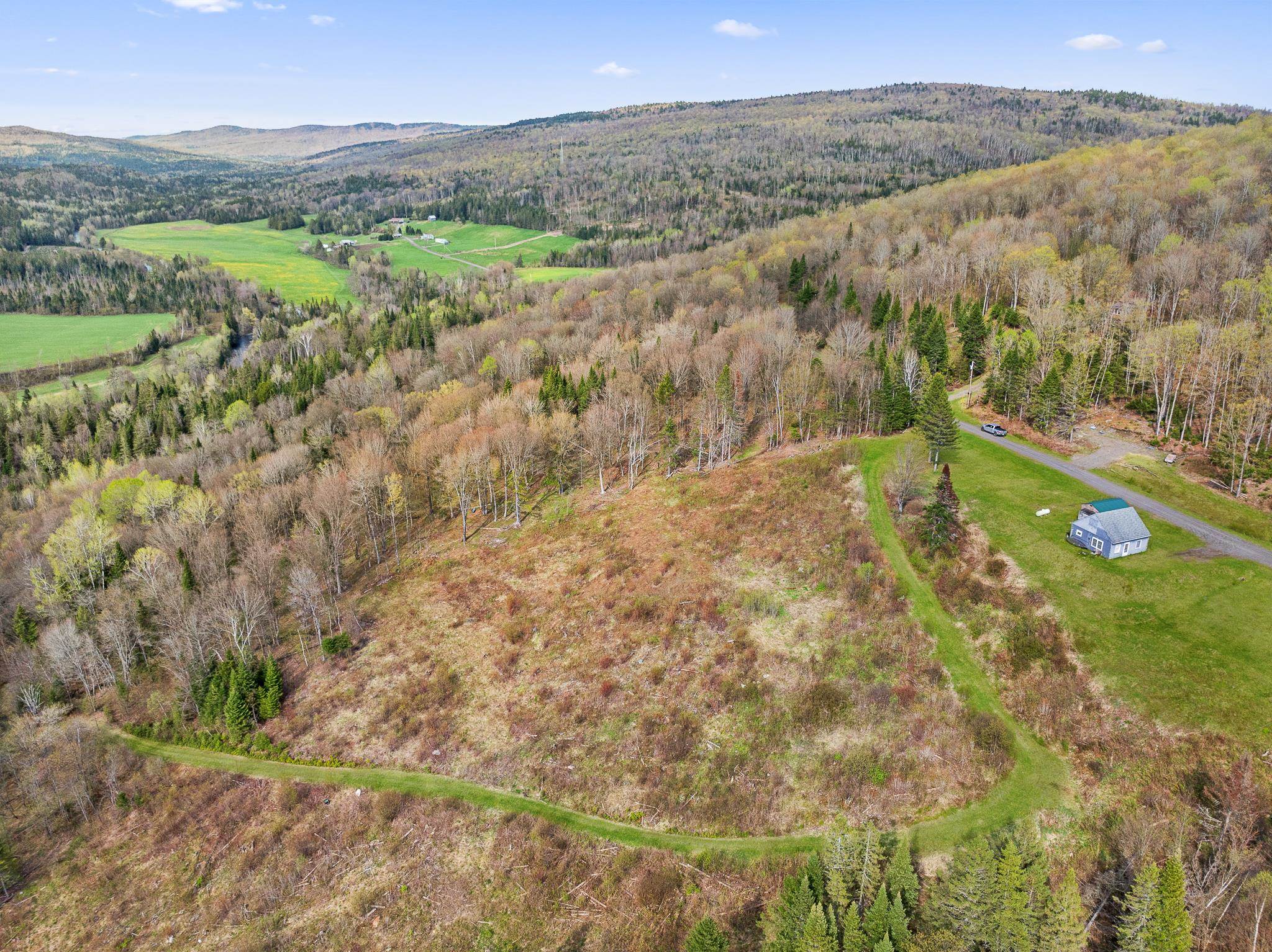 131 Daniel Beard Road Pittsburg, NH 03592 - Photo 5 of 27
