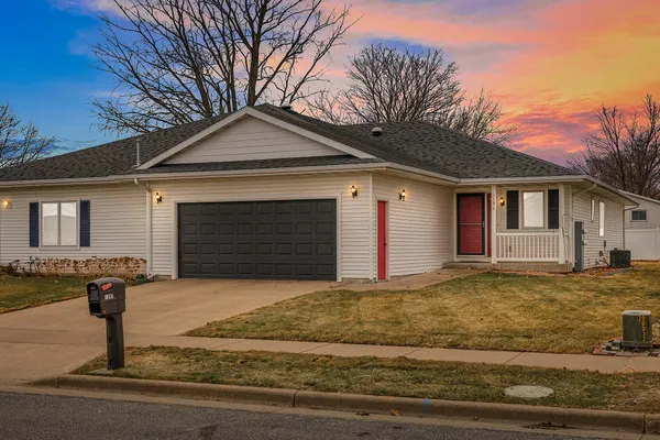 1392 Rosewood Trail, Onalaska, WI 54650