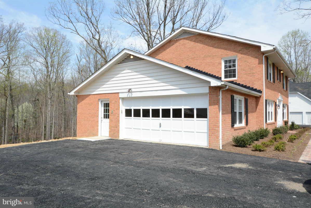 3802 Russell Road Woodbridge, VA 22192 - Photo 16 of 21 Exterior (General)