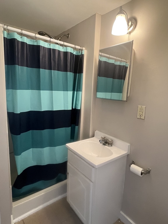 347 Main Street, Unit 4 Douglas, MA 01516 - Photo 6 of 6