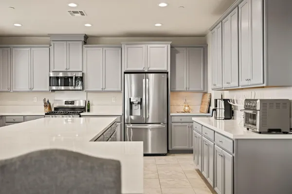 $715,000 | 4040 Aura Way, Rancho Cordova, CA 95742