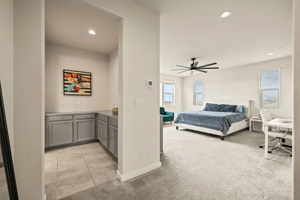 $715,000 | 4040 Aura Way, Rancho Cordova, CA 95742