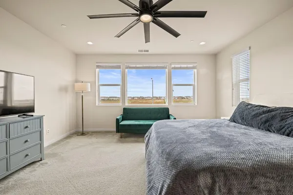 $715,000 | 4040 Aura Way, Rancho Cordova, CA 95742