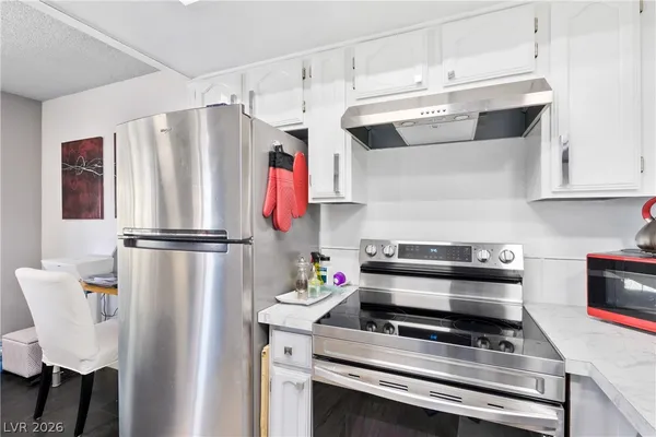 $194,500 | 4291 Sanderling Circle, Unit 124, Las Vegas, NV 89103