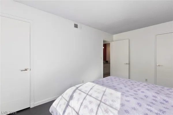 $194,500 | 4291 Sanderling Circle, Unit 124, Las Vegas, NV 89103