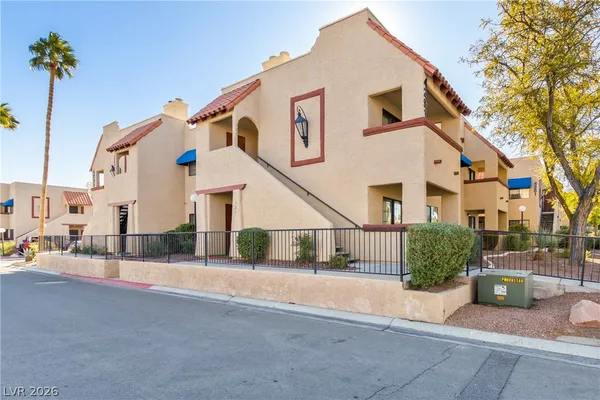 $194,500 | 4291 Sanderling Circle, Unit 124, Las Vegas, NV 89103