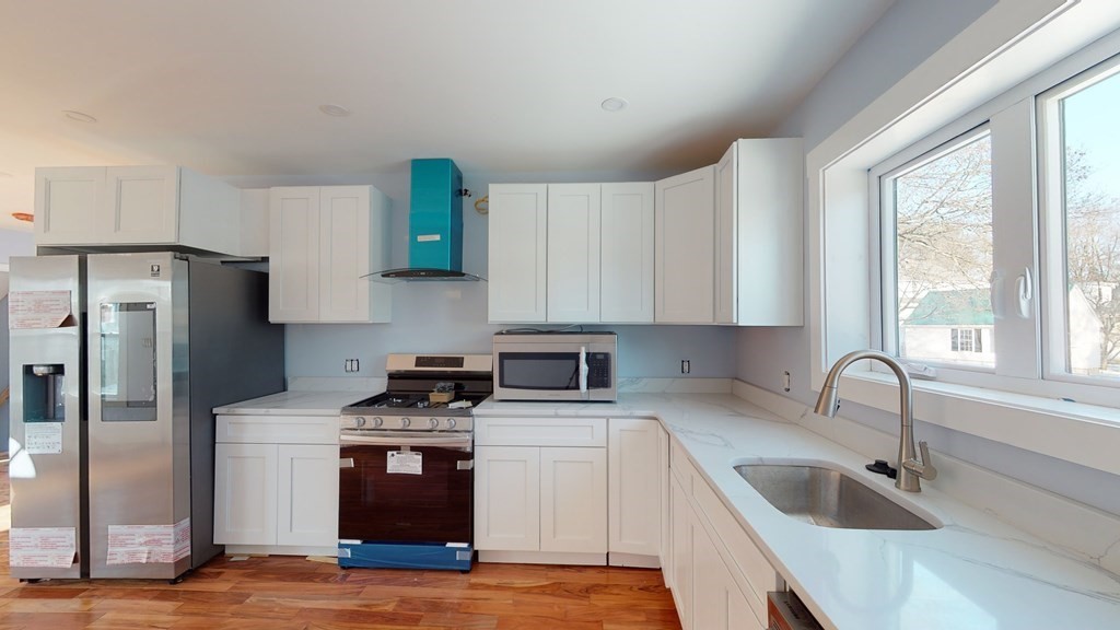 110 Union Street Franklin, MA 02038 - Photo 3 of 33