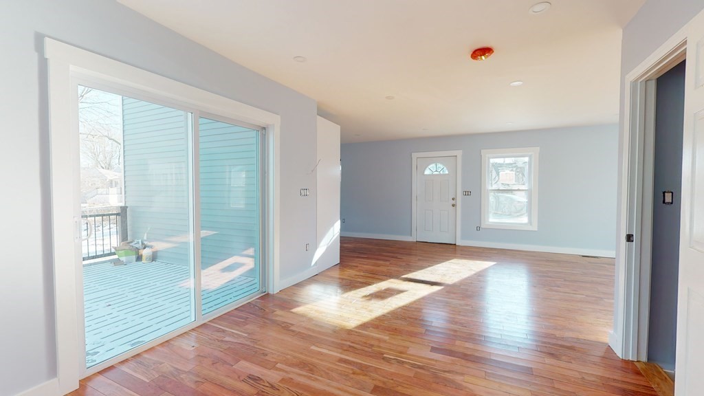 110 Union Street Franklin, MA 02038 - Photo 7 of 33